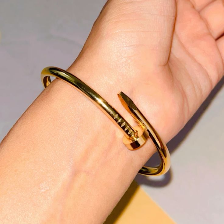 Nail Bracelet